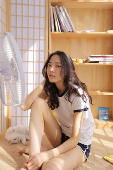 一边脱一边摸一边亲视频